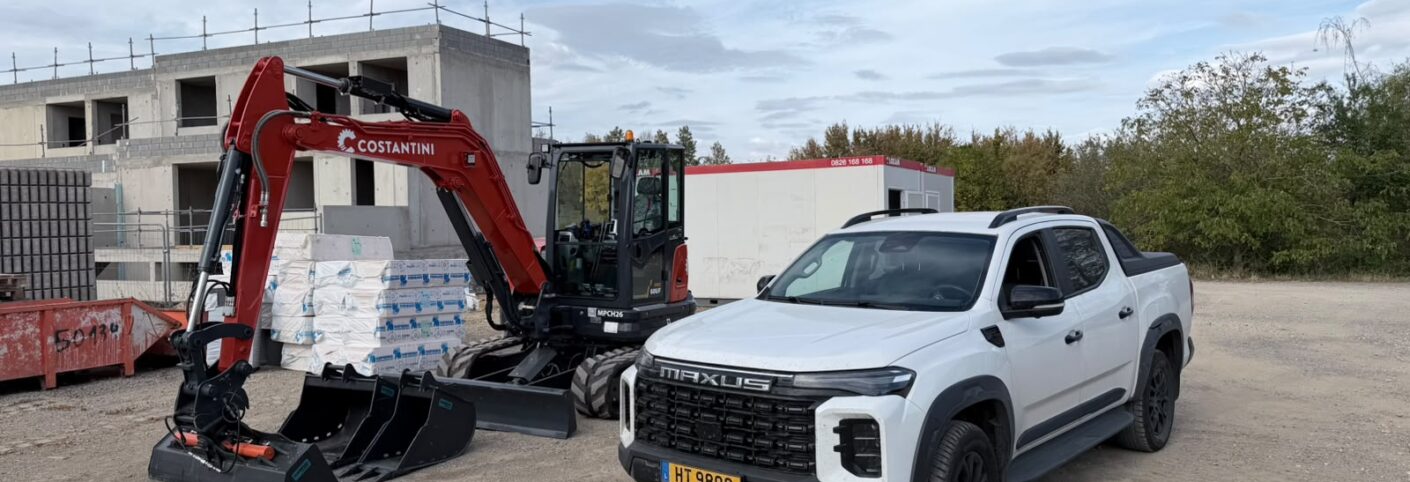 One of the seven Sunward excavators delivered to Groupe Costantini by DML Service in Luxembourg